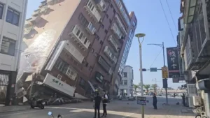 Image depicting seismic activity in Taiwan, highlighting the impact of the recent earthquake. Buildings sway amidst the tremors, emphasizing the region's vulnerability to earthquakes